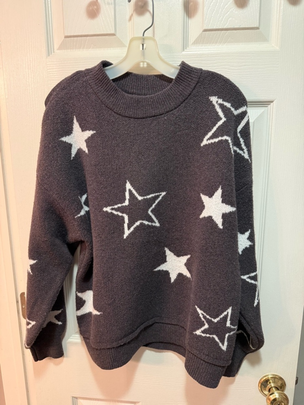 Cozy Dark Gray Crewneck Sweater with White Stars size 0x
